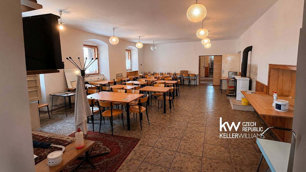 Rodinný dům 900 m², pozemek 3152 m² · Rožmitál pod Třemšínem · Nesvačily – fotografie 6